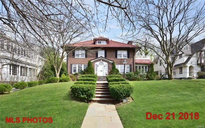 Photo of 10 SCHOOL LA , SCARSDALE