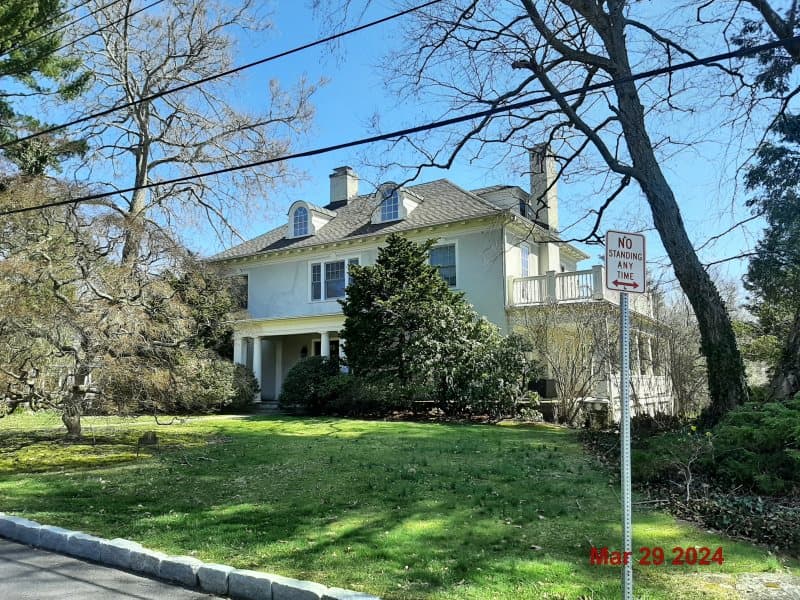 Photo of 14 OVERHILL RD , SCARSDALE