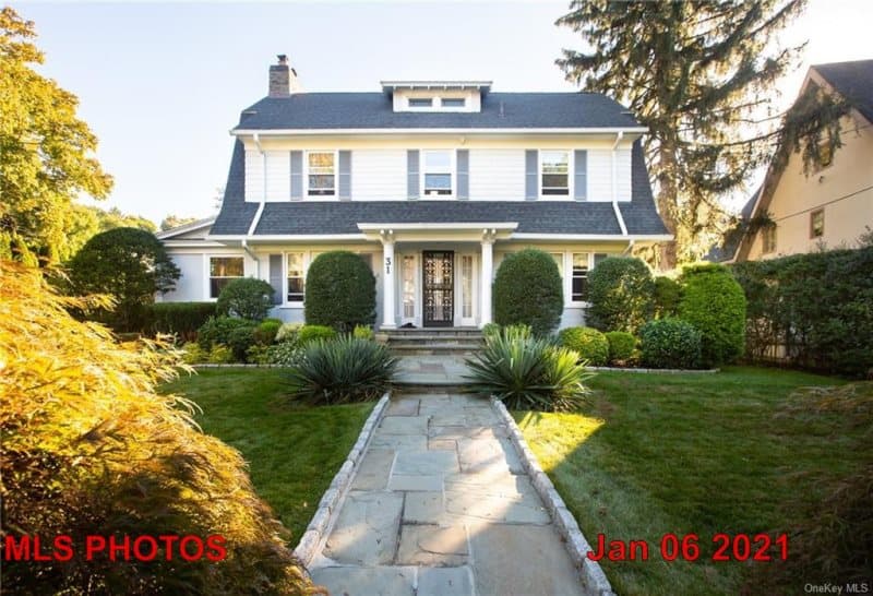 Photo of 31 OVERHILL RD , SCARSDALE