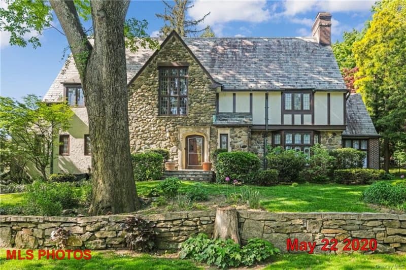 Photo of 44 WAYSIDE LA , SCARSDALE