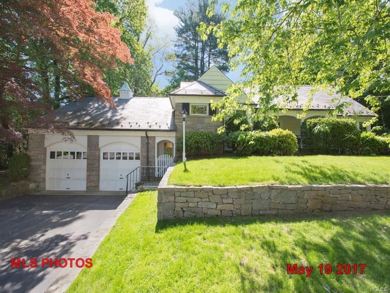 Photo of 8 FOX MEADOW RD , SCARSDALE