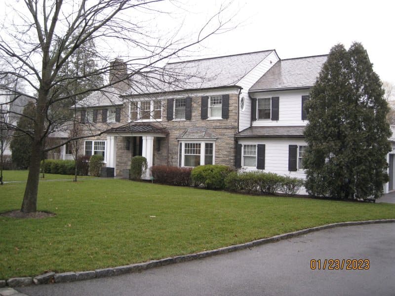 Photo of 4 OAK LA , SCARSDALE