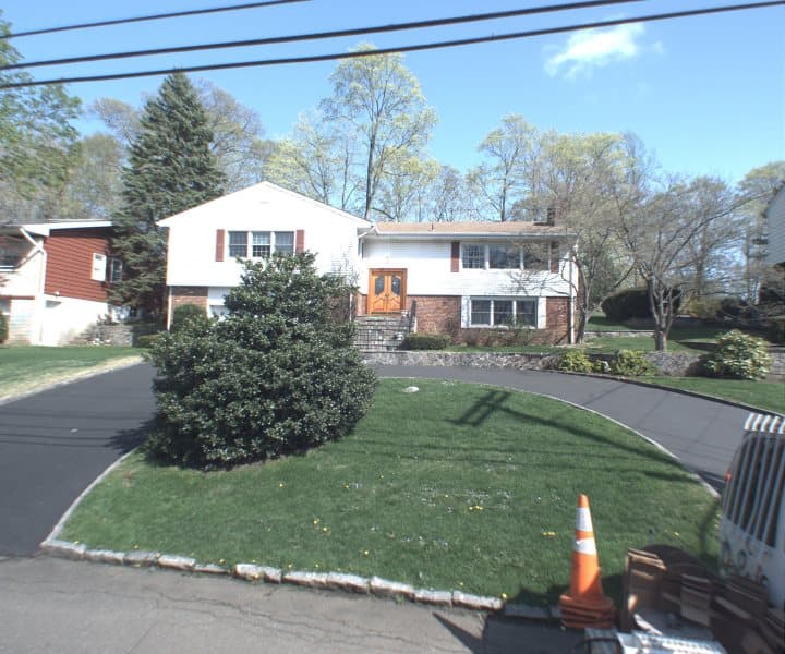 Photo of 10 PARKFIELD RD , SCARSDALE
