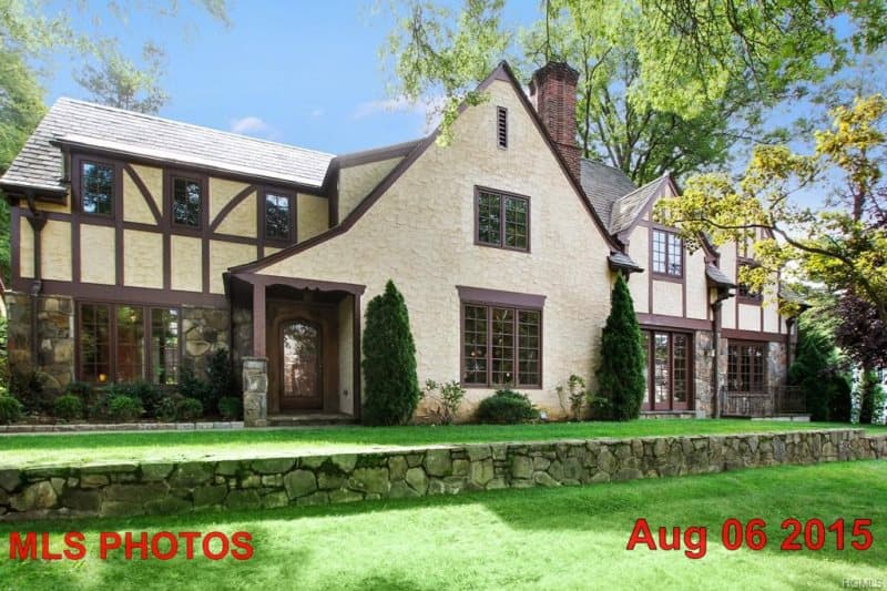 Photo of 80 BREWSTER RD , SCARSDALE