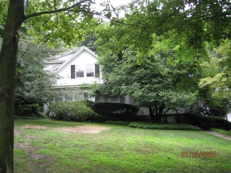 Photo of 10 BRAYTON RD , SCARSDALE