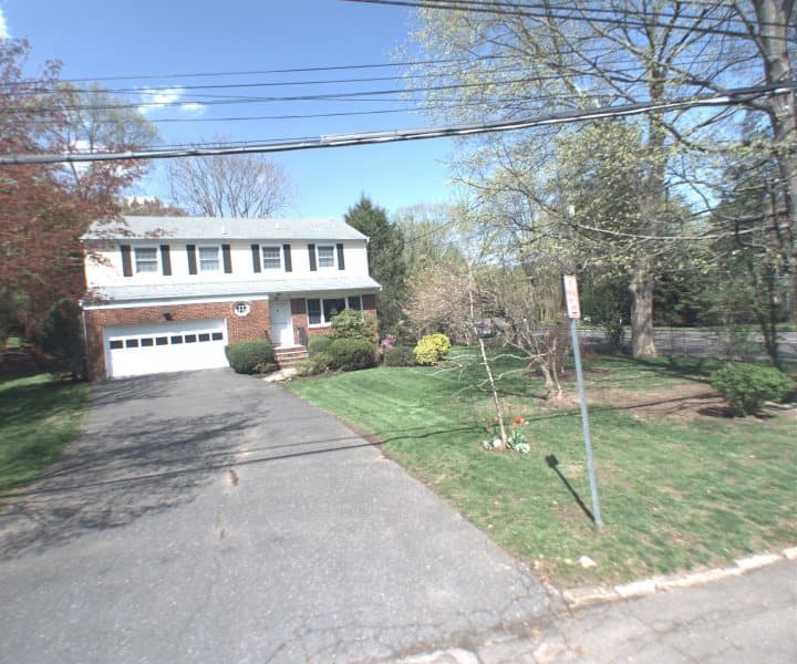Photo of 39 KINGSTON RD , SCARSDALE