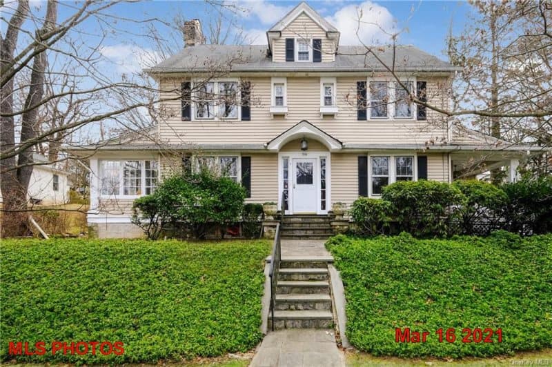 Photo of 10 CLAREMONT RD , SCARSDALE