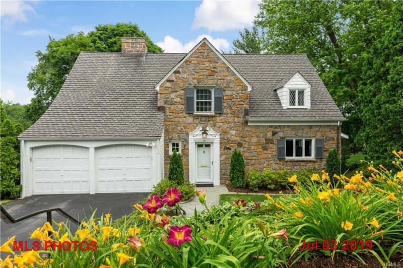 Photo of 11 WINDSOR LA , SCARSDALE