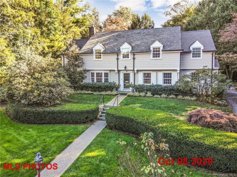 Photo of 2 TAUNTON RD , SCARSDALE