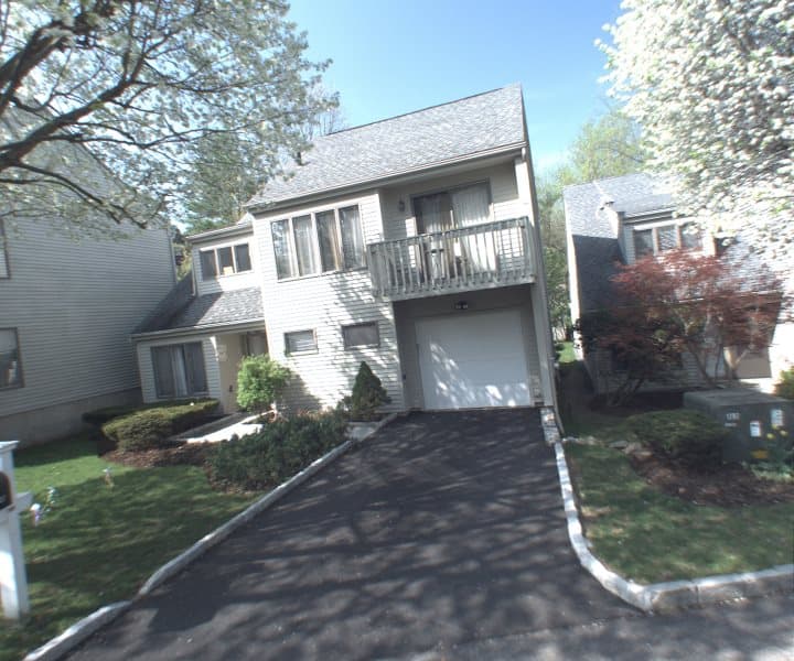 Photo of 21 EVON CT , SCARSDALE