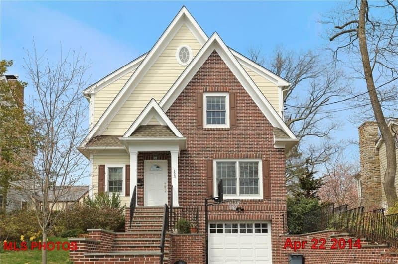 Photo of 123 BRAMBACH RD , SCARSDALE