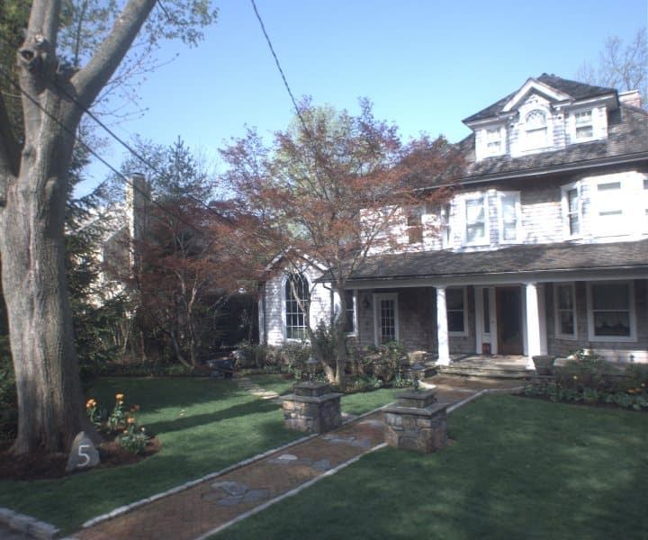 Photo of SCHOOL LA , SCARSDALE