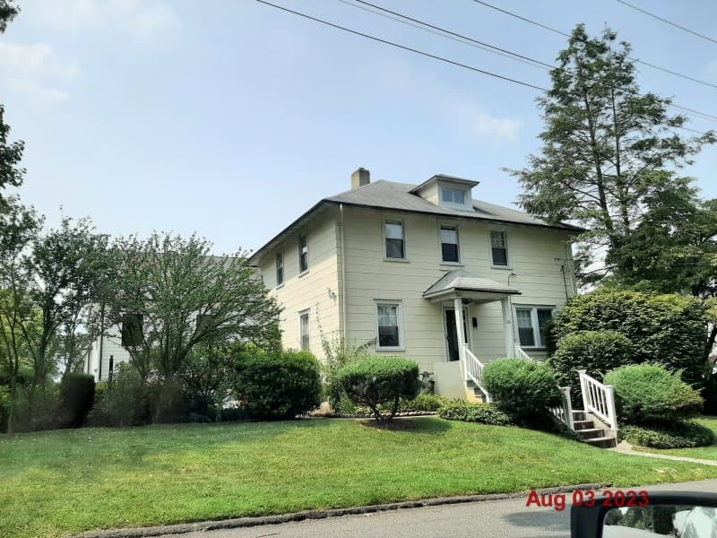 Photo of 106 LEE RD , SCARSDALE