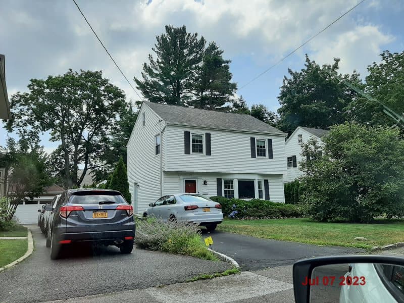 Photo of 150 LYONS RD , SCARSDALE