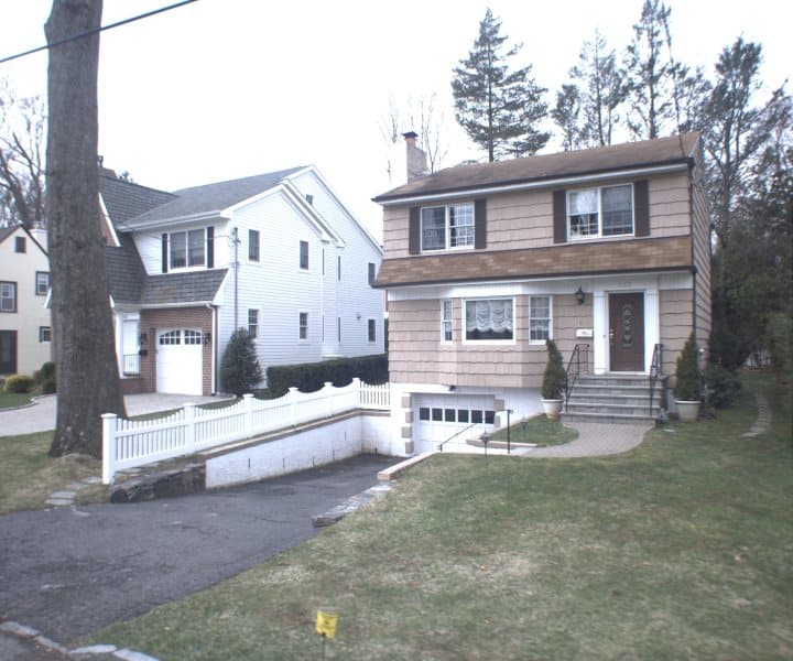 Photo of 135 WHITE RD , SCARSDALE