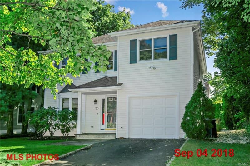 Photo of 150 WHITE RD , SCARSDALE