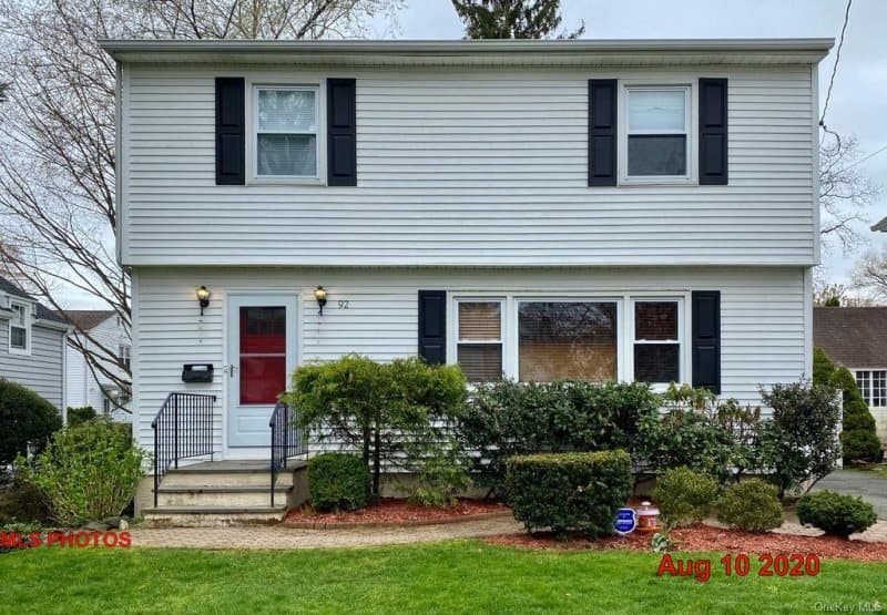 Photo of 92 SPRAGUE RD , SCARSDALE
