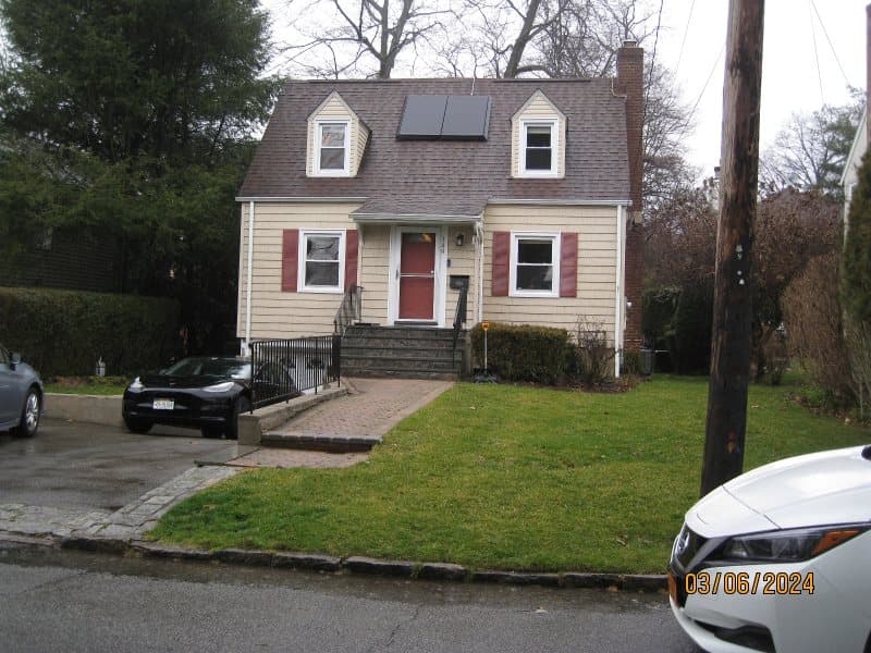 Photo of 149 CLARENCE RD , SCARSDALE