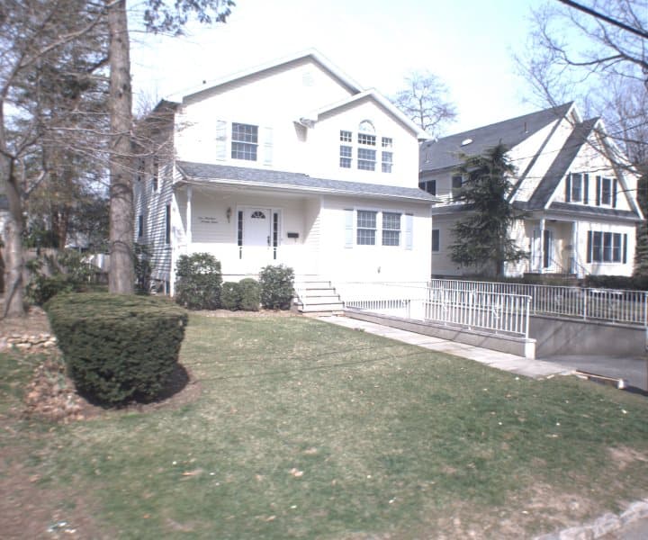 Photo of 177 CLARENCE RD , SCARSDALE