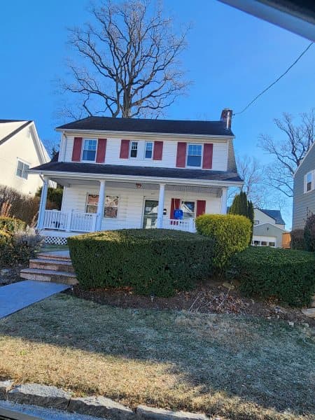 Photo of 240 NELSON RD , SCARSDALE