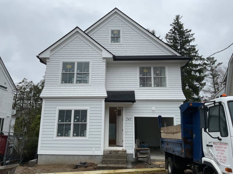 Photo of 241 NELSON RD , SCARSDALE