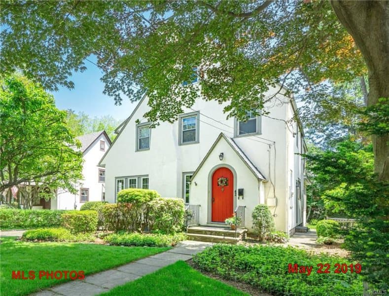 Photo of 42 HAMILTON RD , SCARSDALE