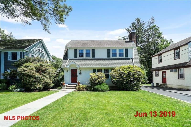 Photo of 34 HAMILTON RD , SCARSDALE