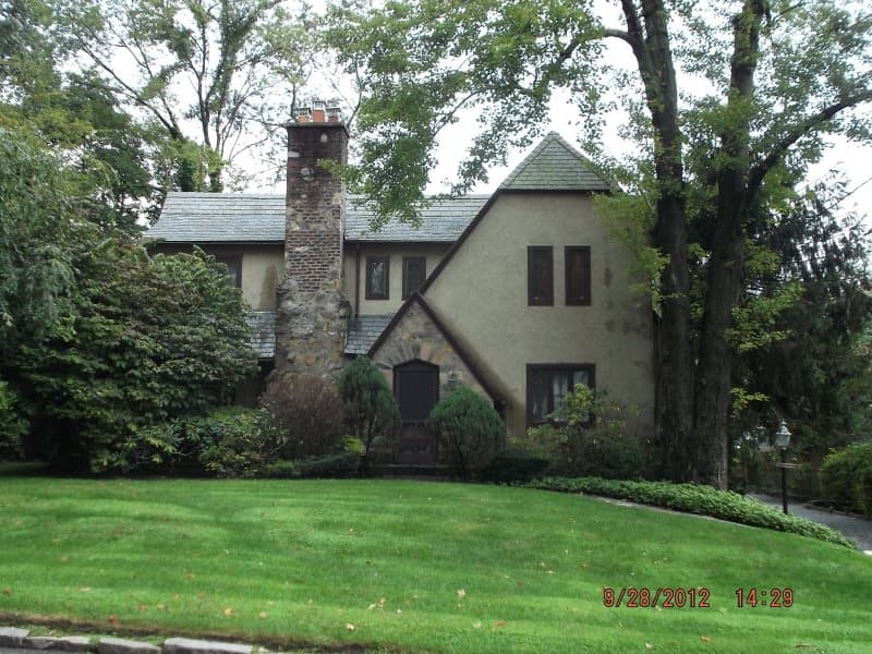 Photo of 6 JEFFERSON RD , SCARSDALE