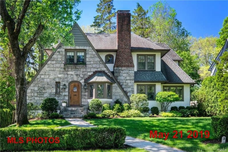 Photo of 30 BARRY RD , SCARSDALE