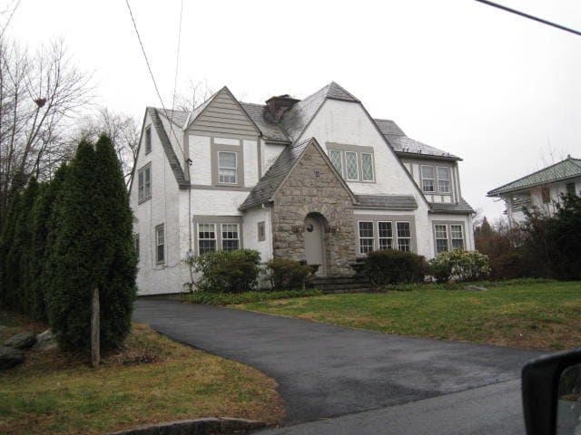 Photo of 32 EDGEWOOD RD , SCARSDALE