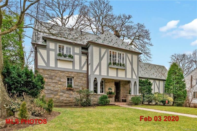 Photo of 8 SOUTH WOODS LA , SCARSDALE