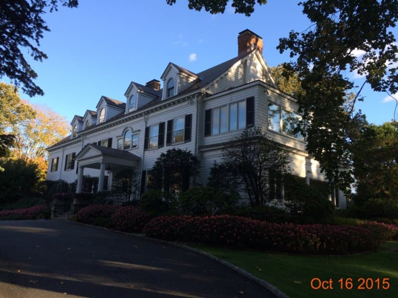 Photo of 10 HEATHCOTE RD , SCARSDALE