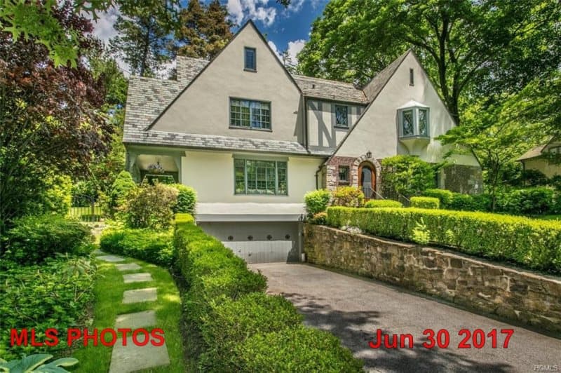 Photo of 61 DRAKE RD , SCARSDALE