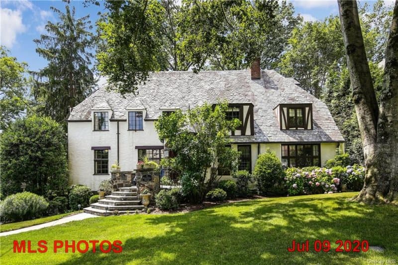 Photo of 6 BROOKLINE RD , SCARSDALE