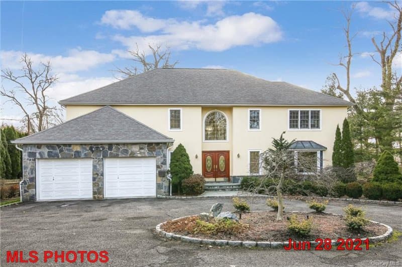 Photo of 2 BURGESS RD , SCARSDALE