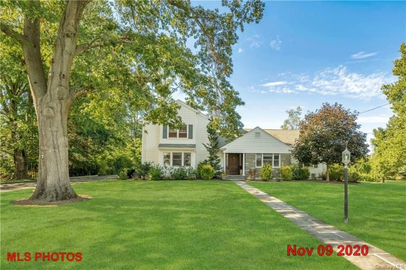 Photo of 97 BROOKBY RD , SCARSDALE