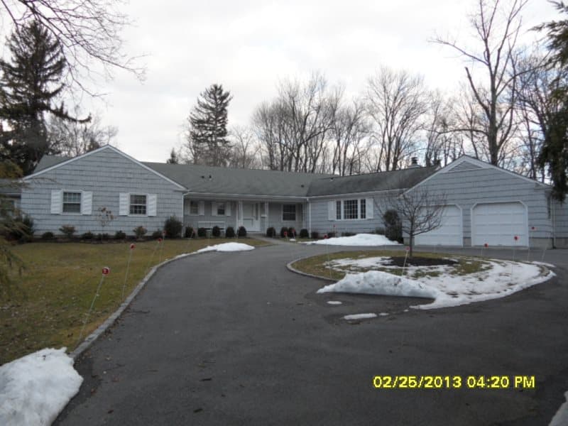 Photo of 32 QUENTIN RD , SCARSDALE