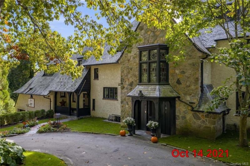 Photo of 125 BIRCHALL DR , SCARSDALE