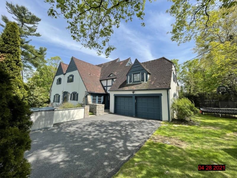 Photo of 42 GRAHAM RD , SCARSDALE