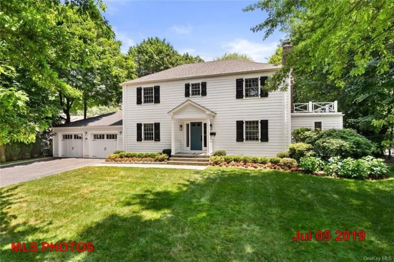 Photo of 313 HEATHCOTE RD , SCARSDALE