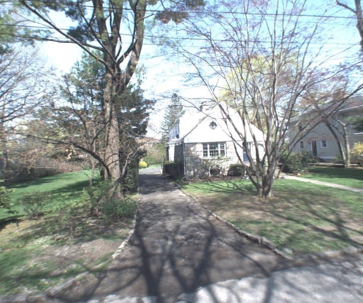 Photo of 4 FOXHALL RD , SCARSDALE