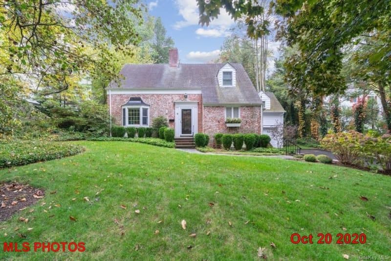 Photo of 8 REYNAL CR , SCARSDALE