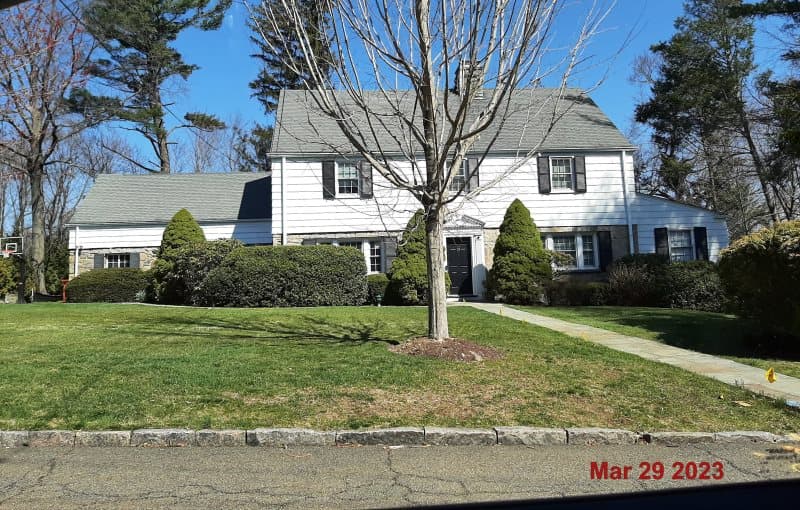 Photo of 19 VERNON RD, SCARSDALE