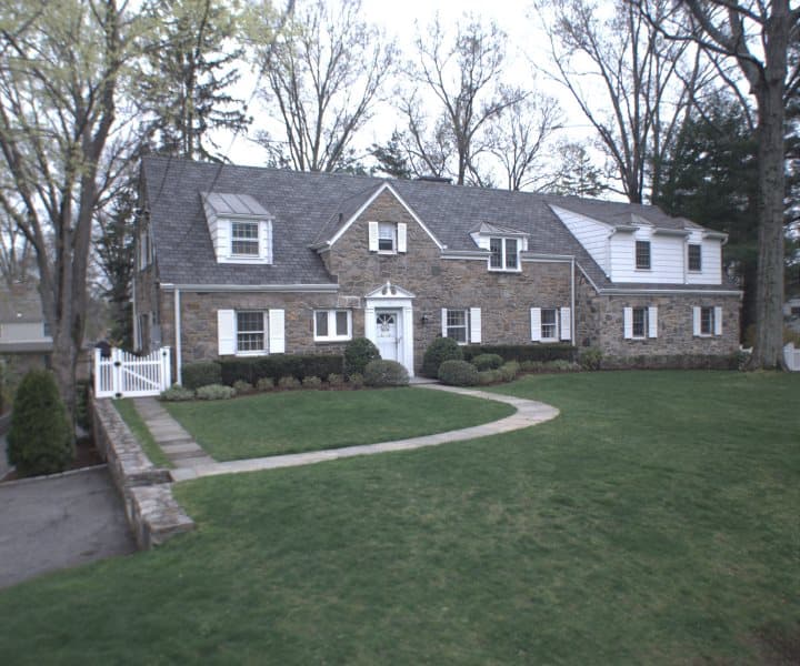 Photo of 33 VERNON RD , SCARSDALE