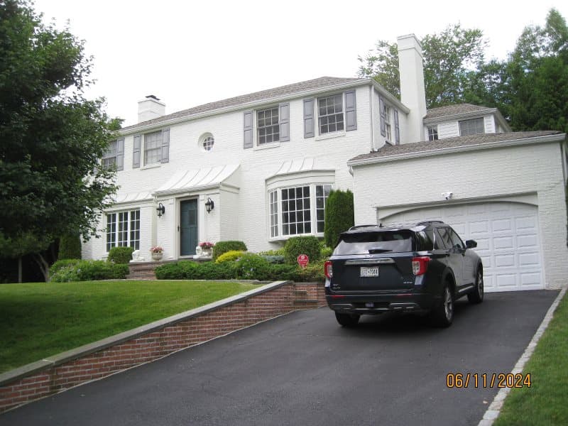 Photo of 1 HAZELTON DR , SCARSDALE