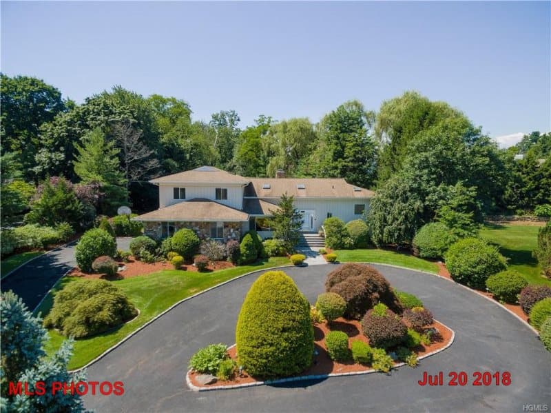 Photo of 4 CRAWFORD LA , SCARSDALE