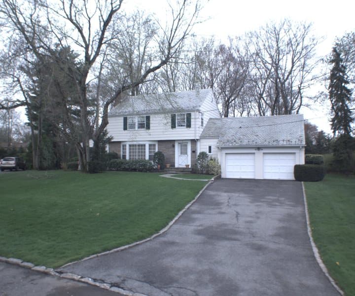 Photo of 8 HILLVIEW DR , SCARSDALE