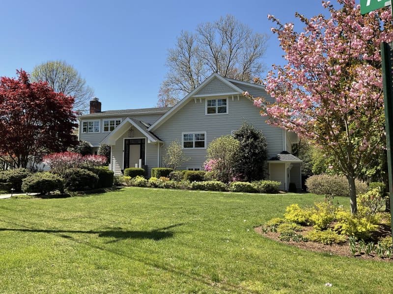 Photo of 40 HARVEST DR , SCARSDALE