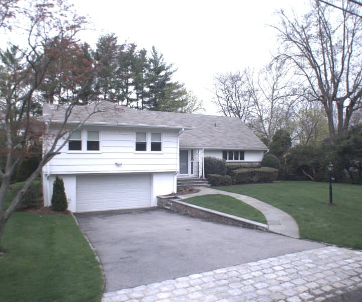 Photo of 386 HEATHCOTE RD , SCARSDALE