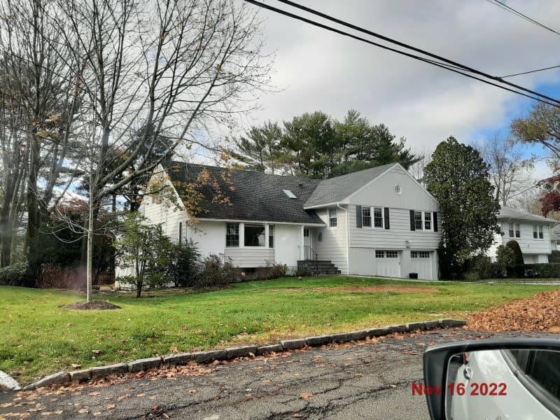 Photo of 390 HEATHCOTE RD , SCARSDALE